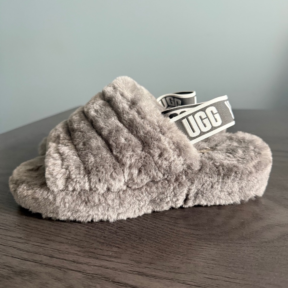 UGG Australia Fluff Yeah Women's Slide Slipper Size 6